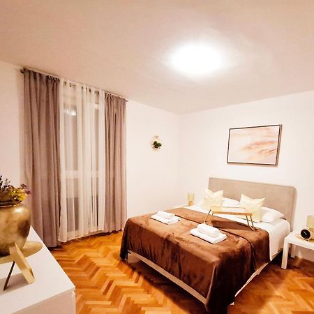 Apartman Golden Star Split Exteriör bild